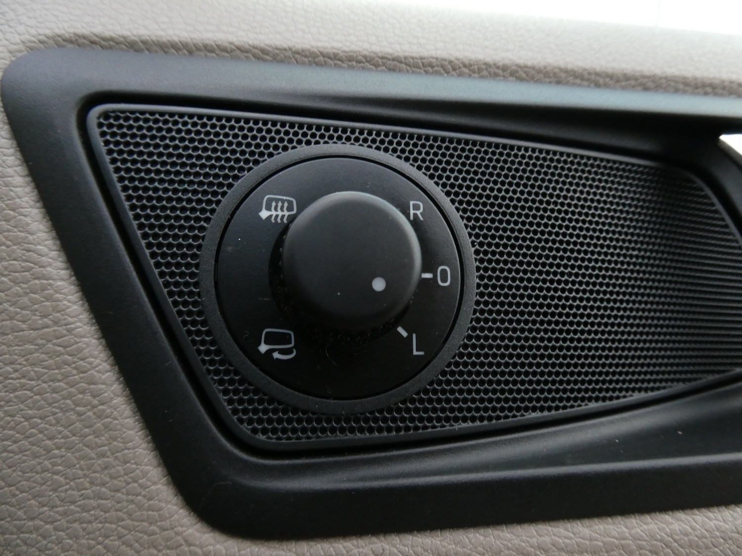 Used Skoda Yeti 2014 for sale - 76438226: Photo 14