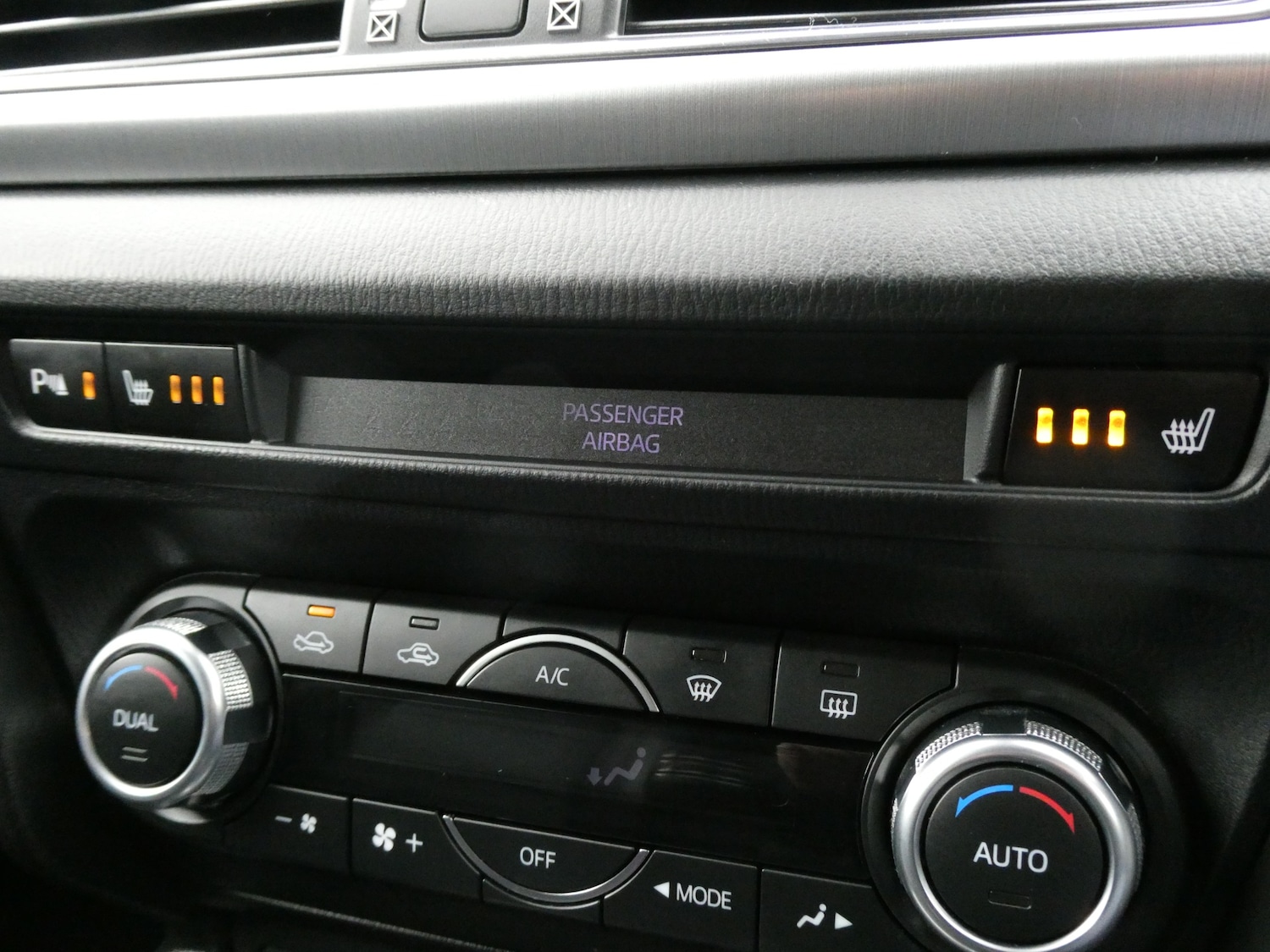 Used Mazda Mazda3 2015 for sale - 76738367: Photo 15