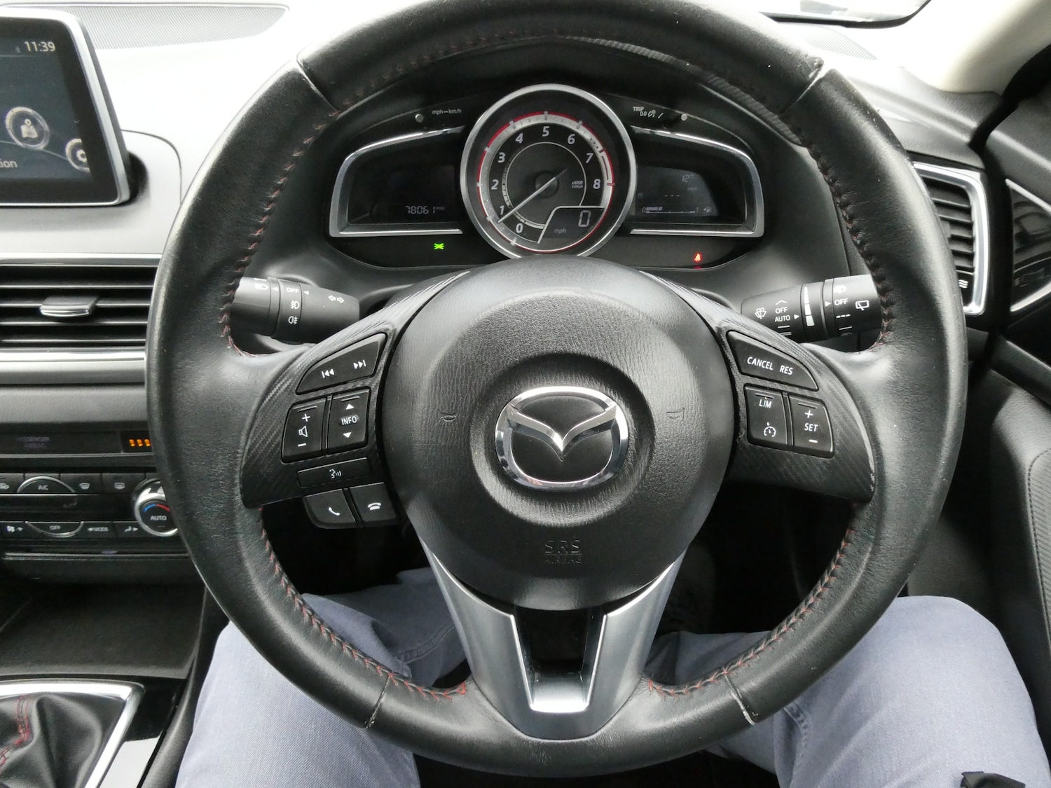 Used Mazda Mazda3 2015 for sale - 76738367: Photo 5