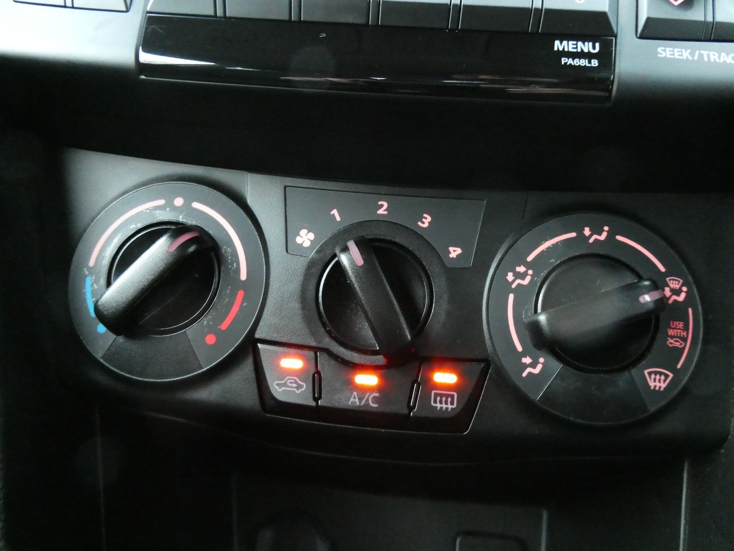 Used Suzuki Swift 2013 for sale - 76881648: Photo 12