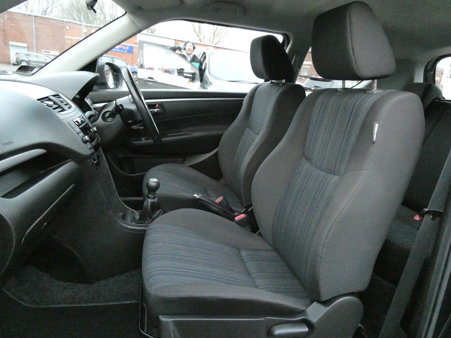 Used Suzuki Swift 2013 for sale - 76881648: Photo 15