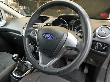 Used Ford Fiesta 2016 for sale - 78929807: Photo