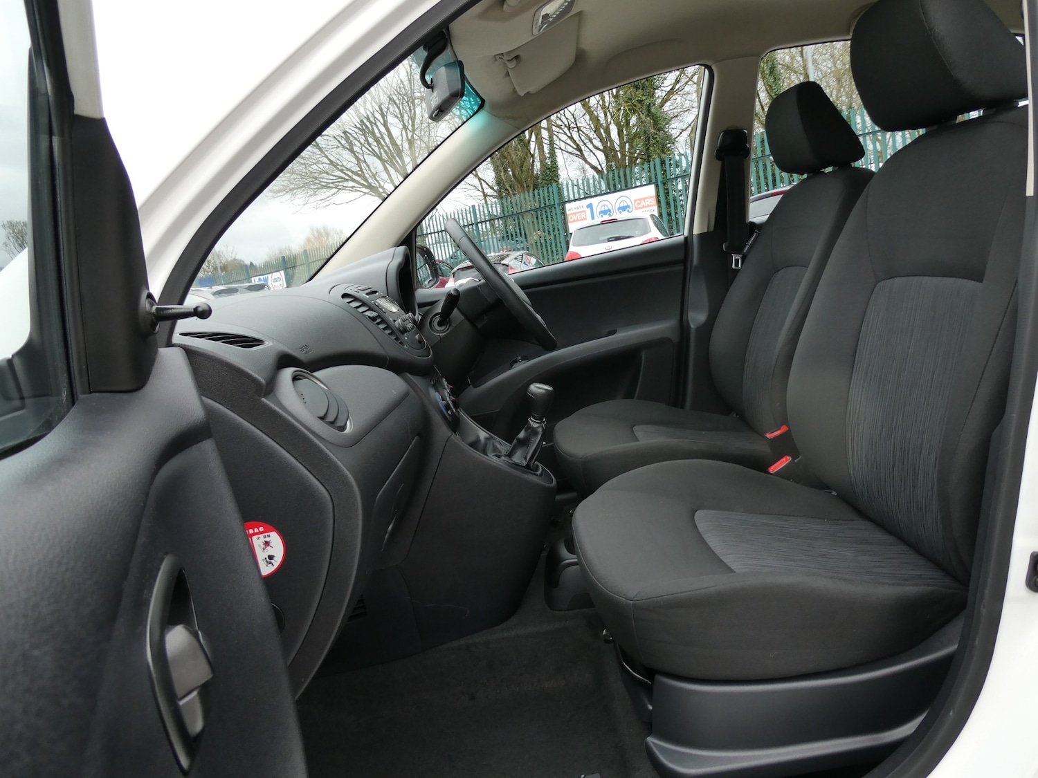 Used Hyundai i10 2014 for sale - 77778234: Photo 14