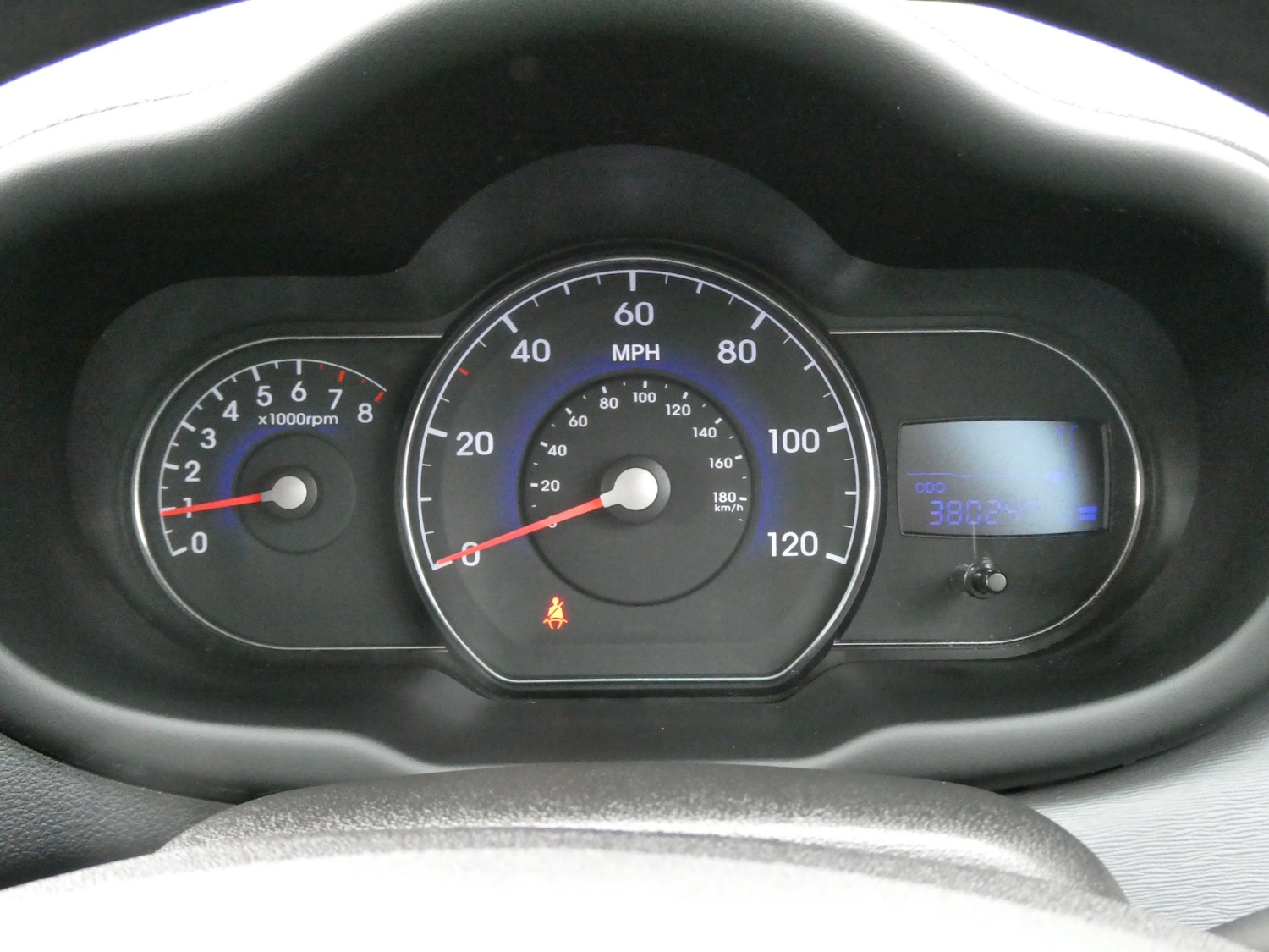 Used Hyundai i10 2014 for sale - 77778234: Photo 8