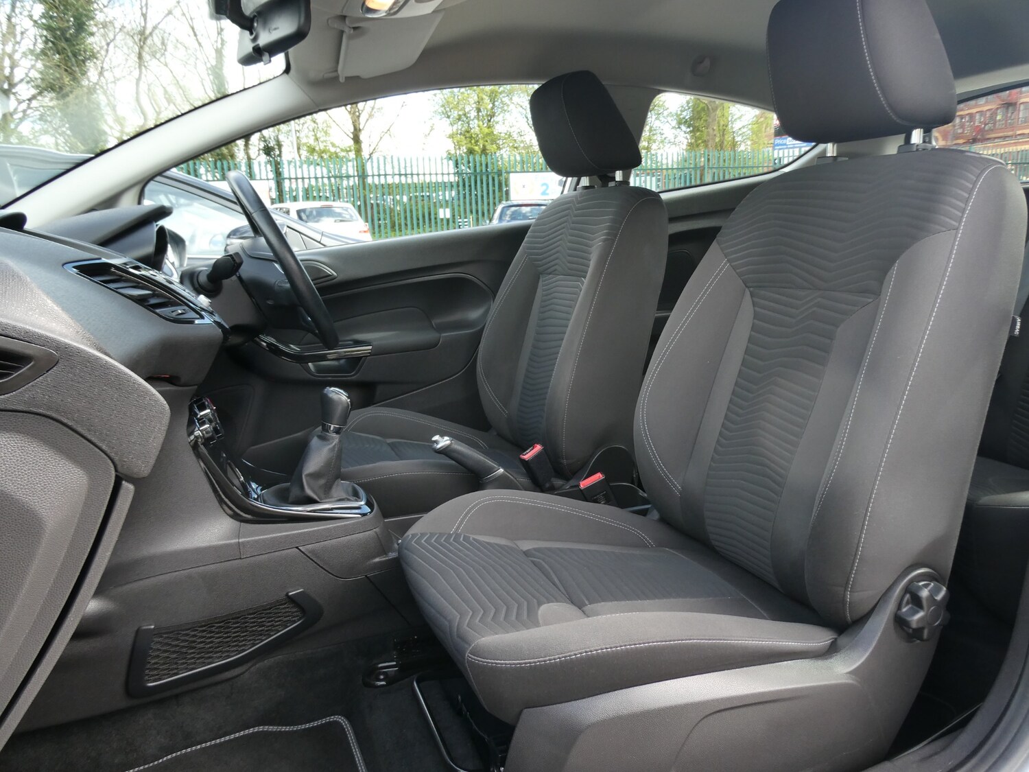 Used Ford Fiesta 2015 for sale - 78210931: Photo 15