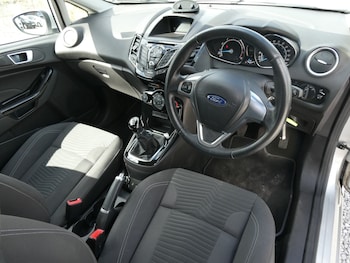 Used Ford Fiesta 2015 for sale - 78210931: Photo