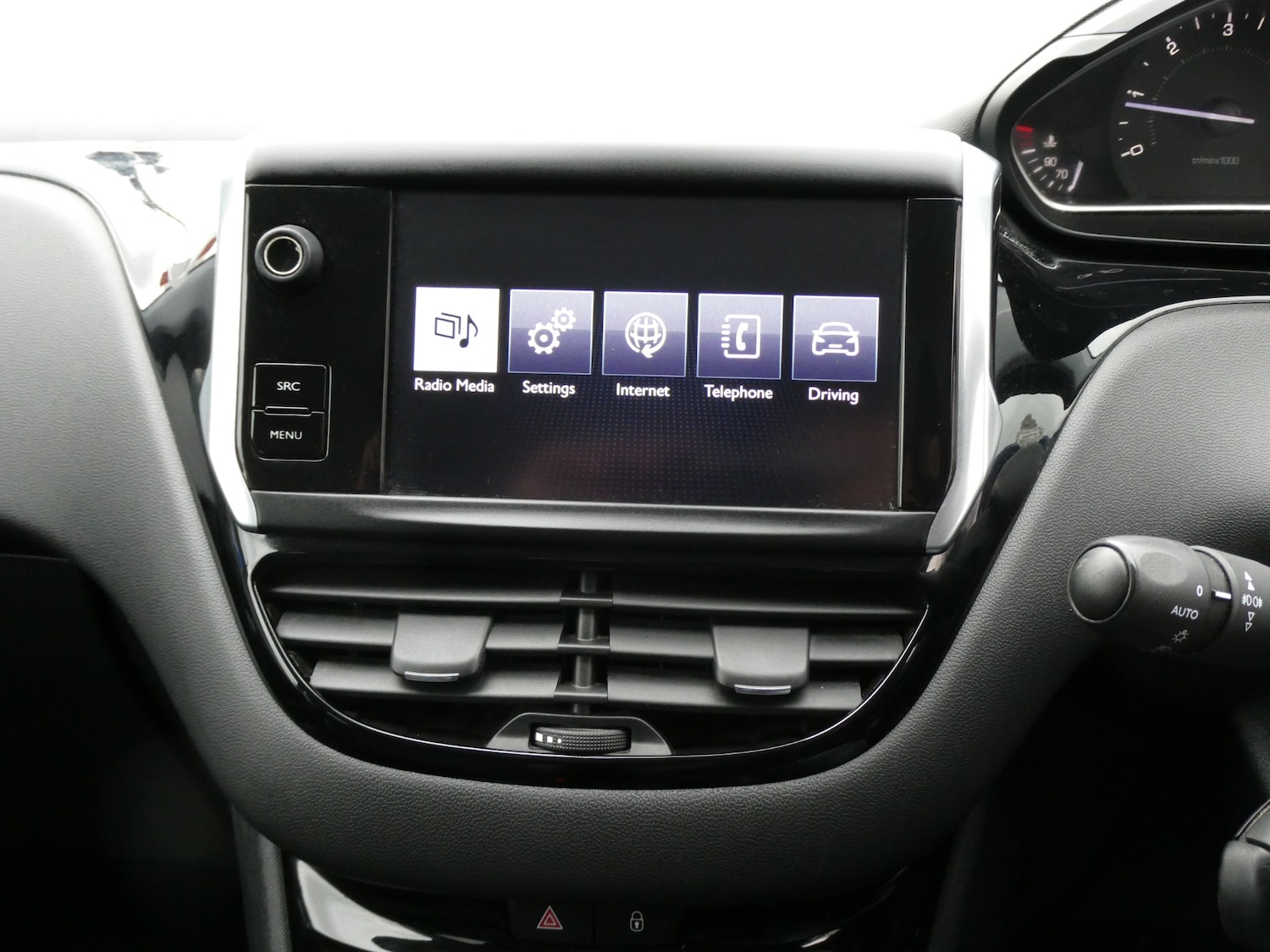 Used Peugeot 208 2015 for sale - 77778748: Photo 12