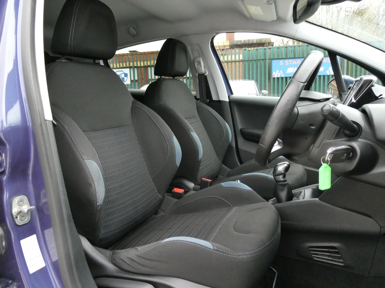 Used Peugeot 208 2015 for sale - 77778748: Photo 4