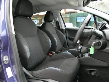 Used Peugeot 208 2015 for sale - 77778748: Photo