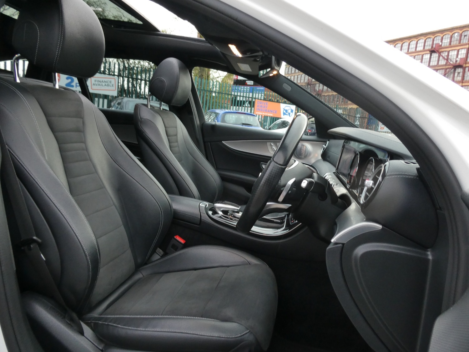 Used Mercedes-Benz E Class 2018 for sale - 78014371: Photo 5