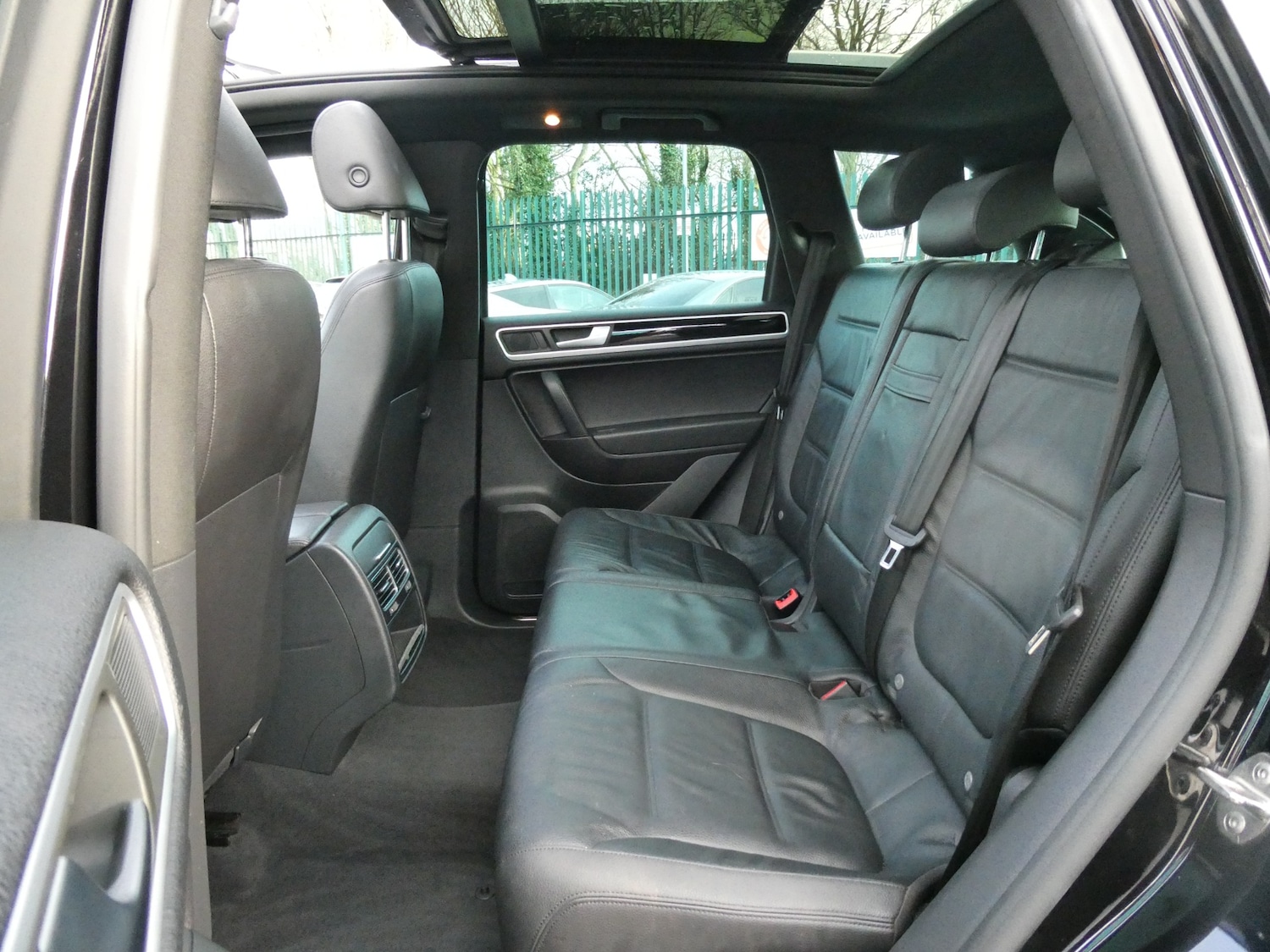 Used Volkswagen Touareg 2014 for sale - 77125123: Photo 18