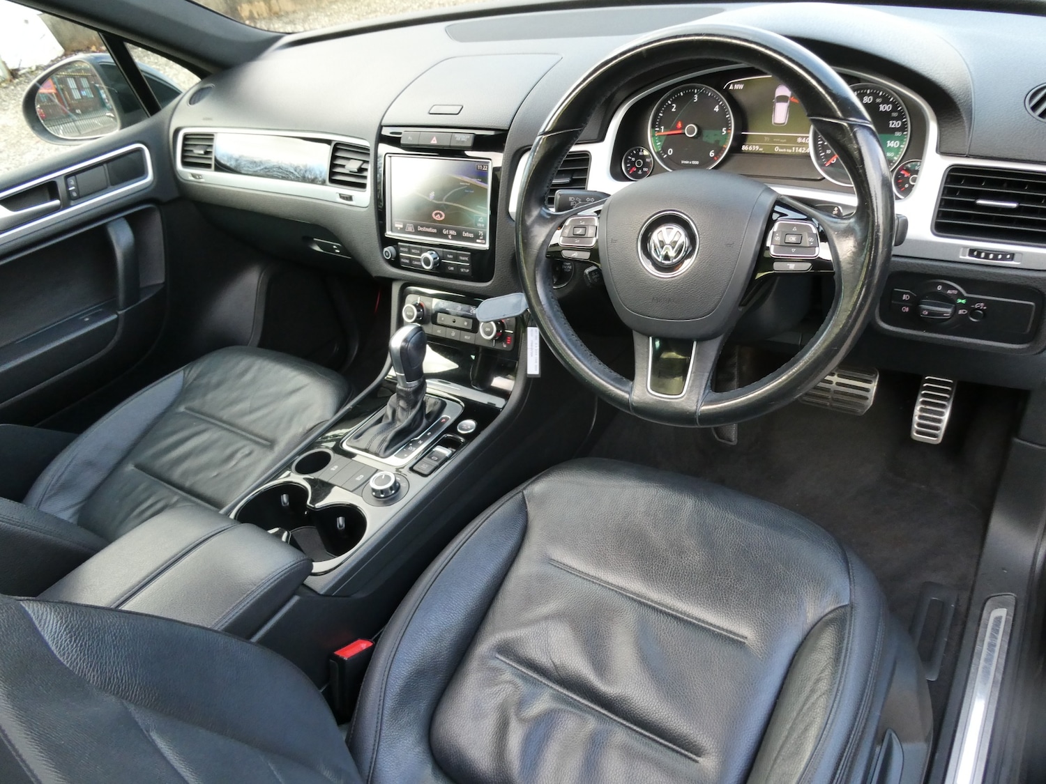 Used Volkswagen Touareg 2014 for sale - 77125123: Photo 3