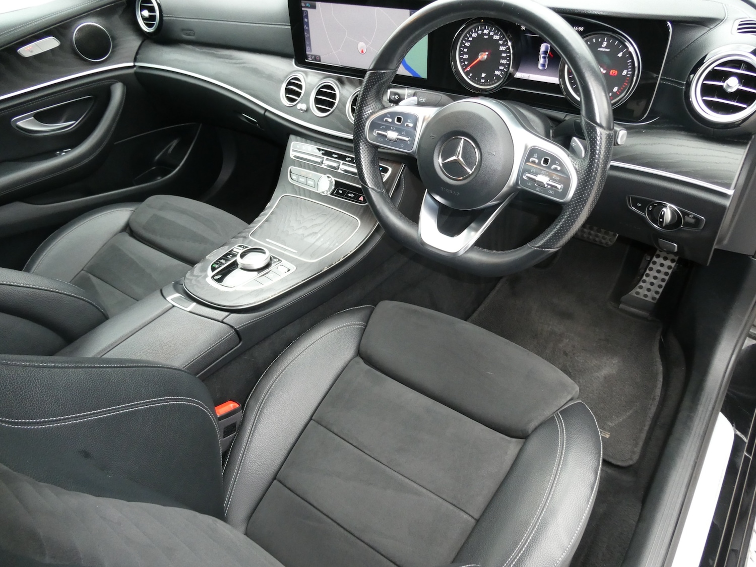 Used Mercedes-Benz E Class 2018 for sale - 78133755: Photo 3