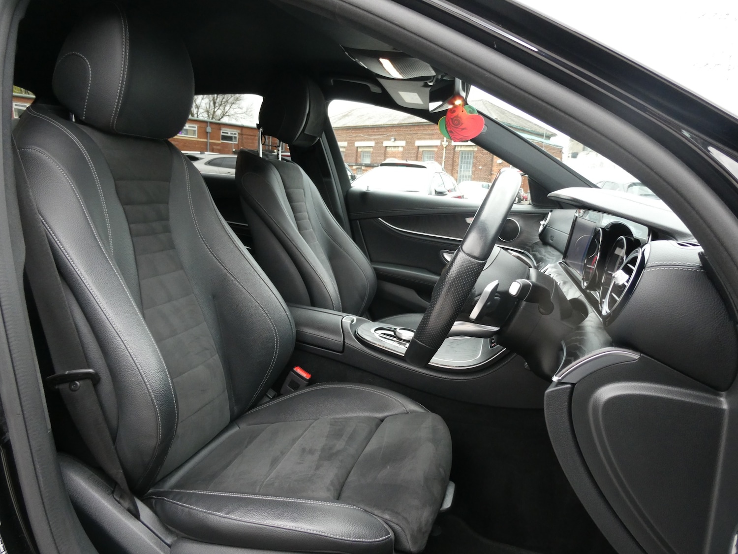 Used Mercedes-Benz E Class 2018 for sale - 78133755: Photo 5