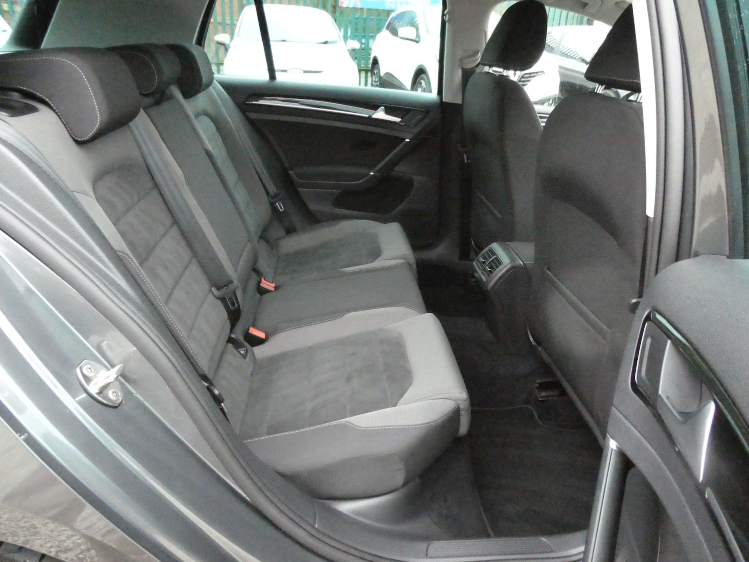 Used Volkswagen Golf 2017 for sale - 76982621: Photo 20