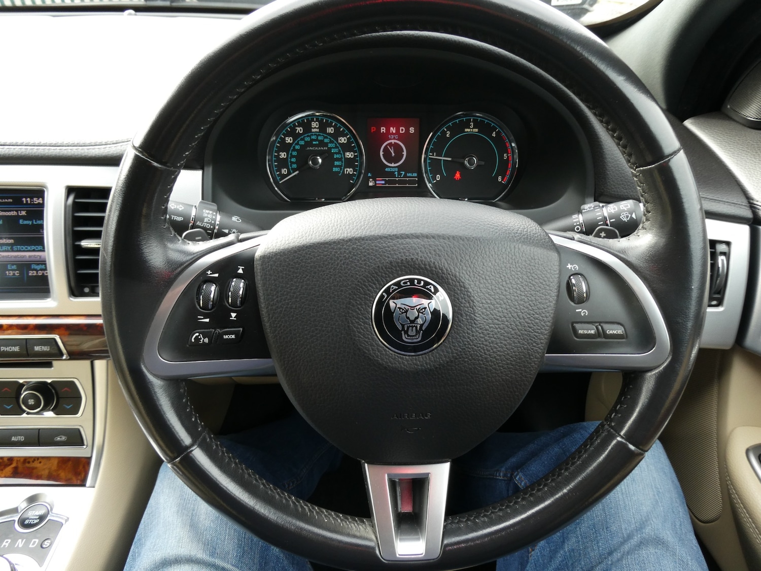 Used Jaguar XF 2014 for sale - 77639863: Photo 6