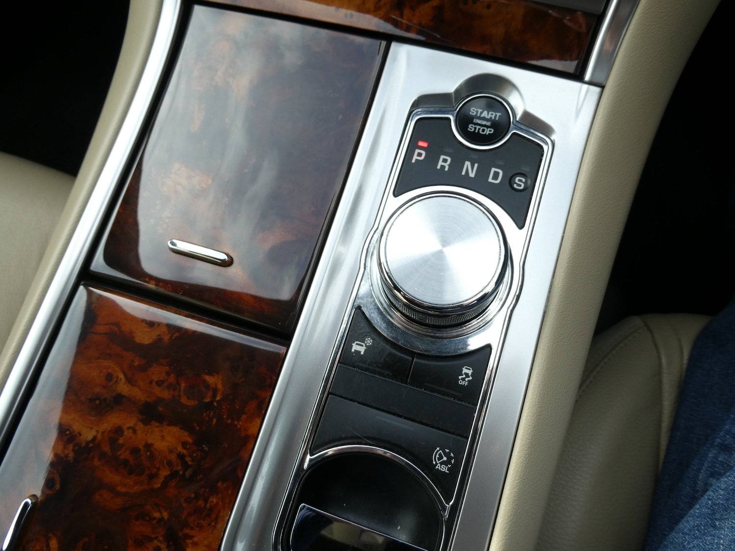 Used Jaguar XF 2014 for sale - 77639863: Photo 7