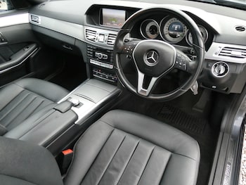 Used Mercedes-Benz E Class 2013 for sale - 76892992: Photo
