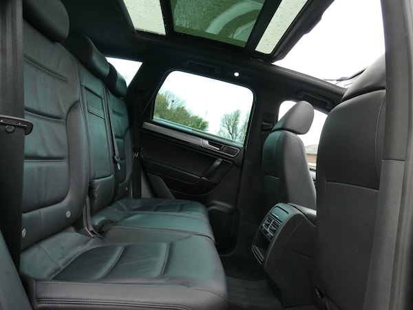 Used Volkswagen Touareg 2016 for sale - 76312500: Photo 20