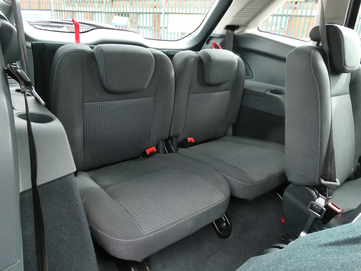 Used Ford Grand C-Max 2012 for sale - 78081575: Photo 16