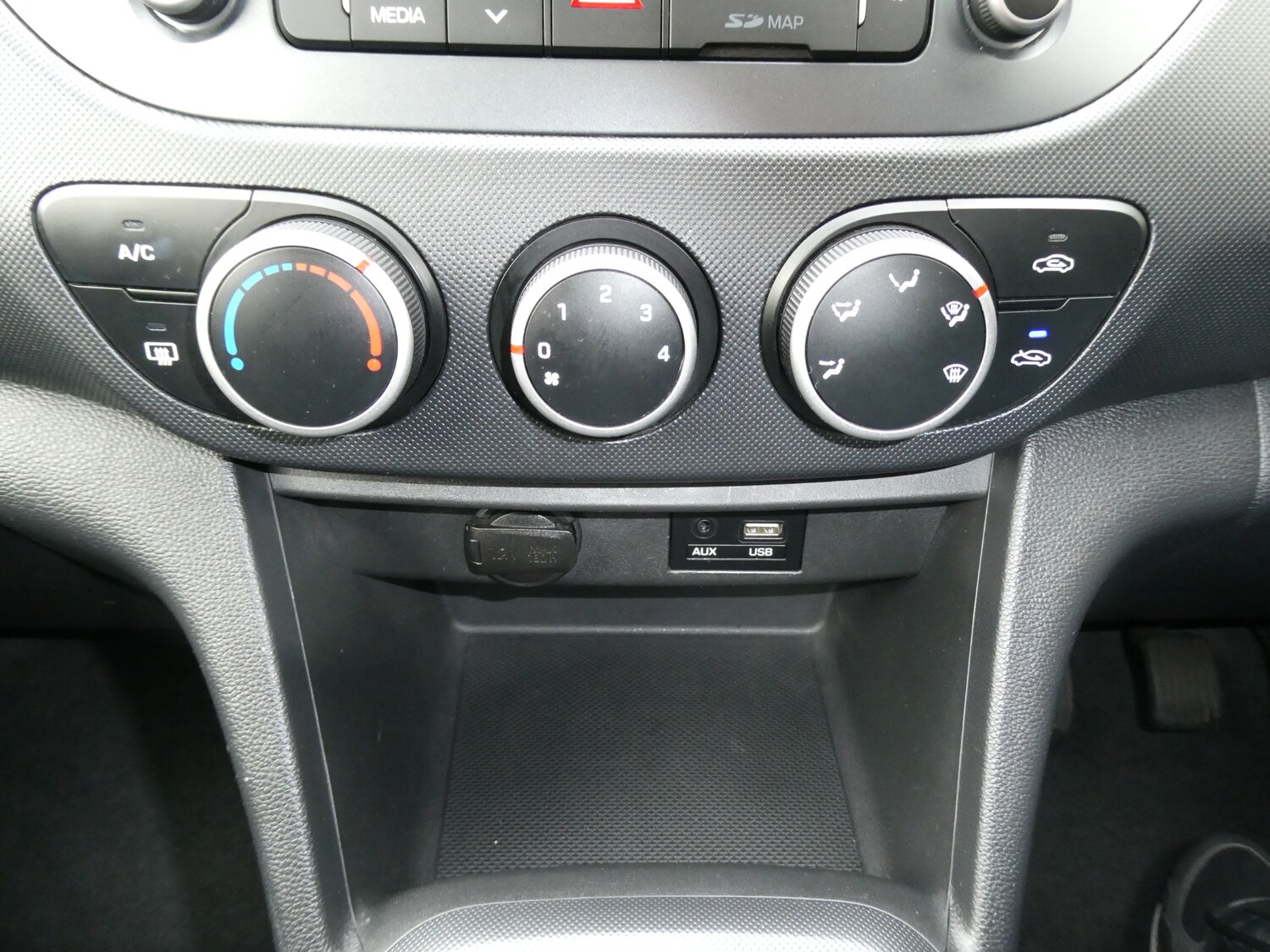 Used Hyundai i10 2019 for sale - 77687765: Photo 13