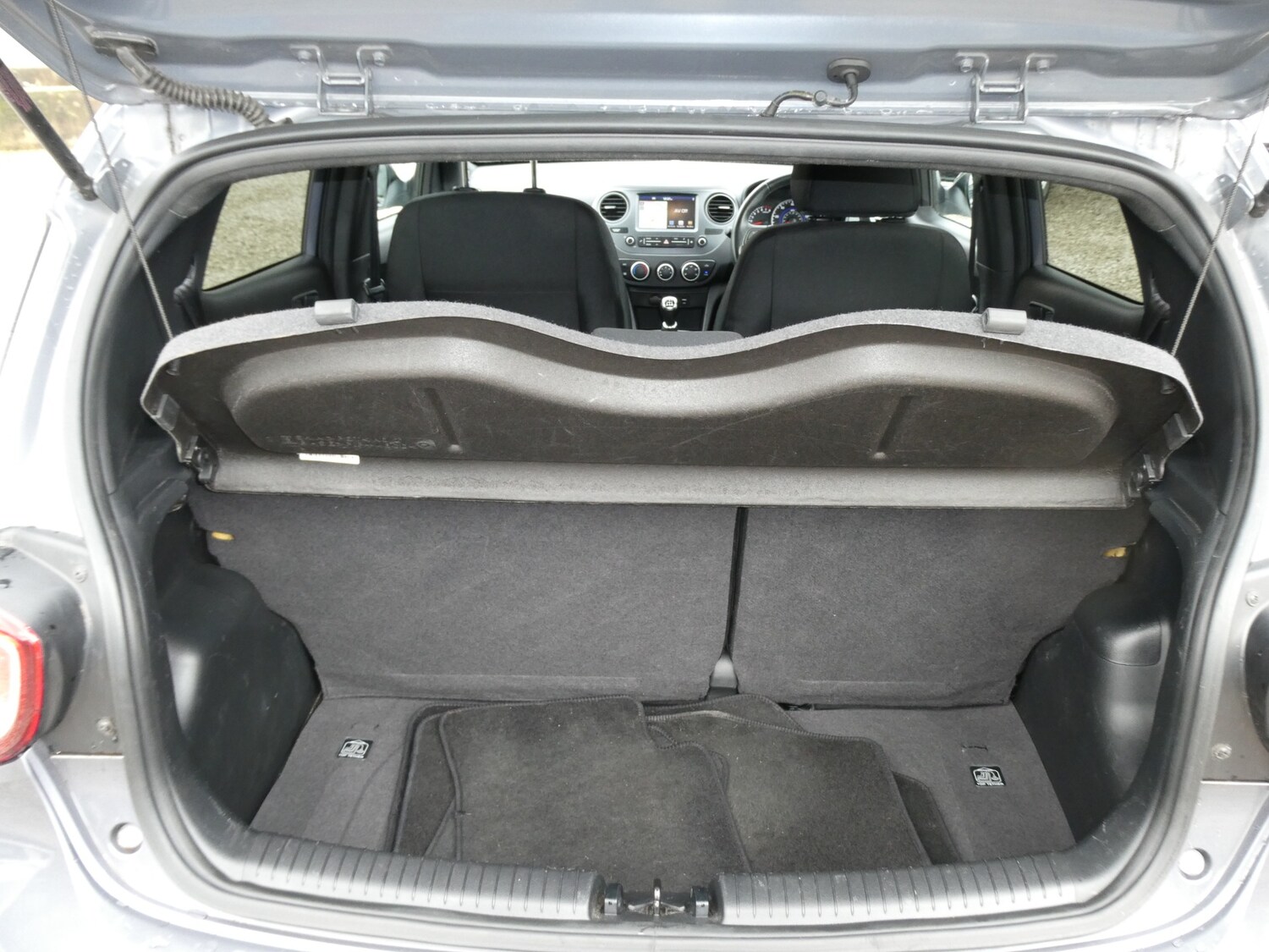 Used Hyundai i10 2019 for sale - 77687765: Photo 19