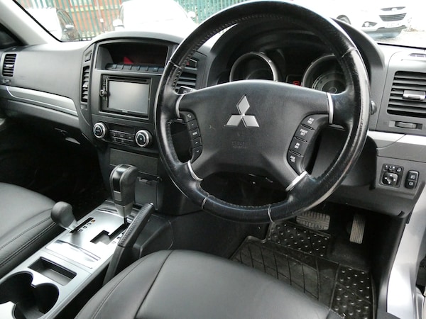 Used Mitsubishi Shogun 2013 for sale - 76234231: Photo 3