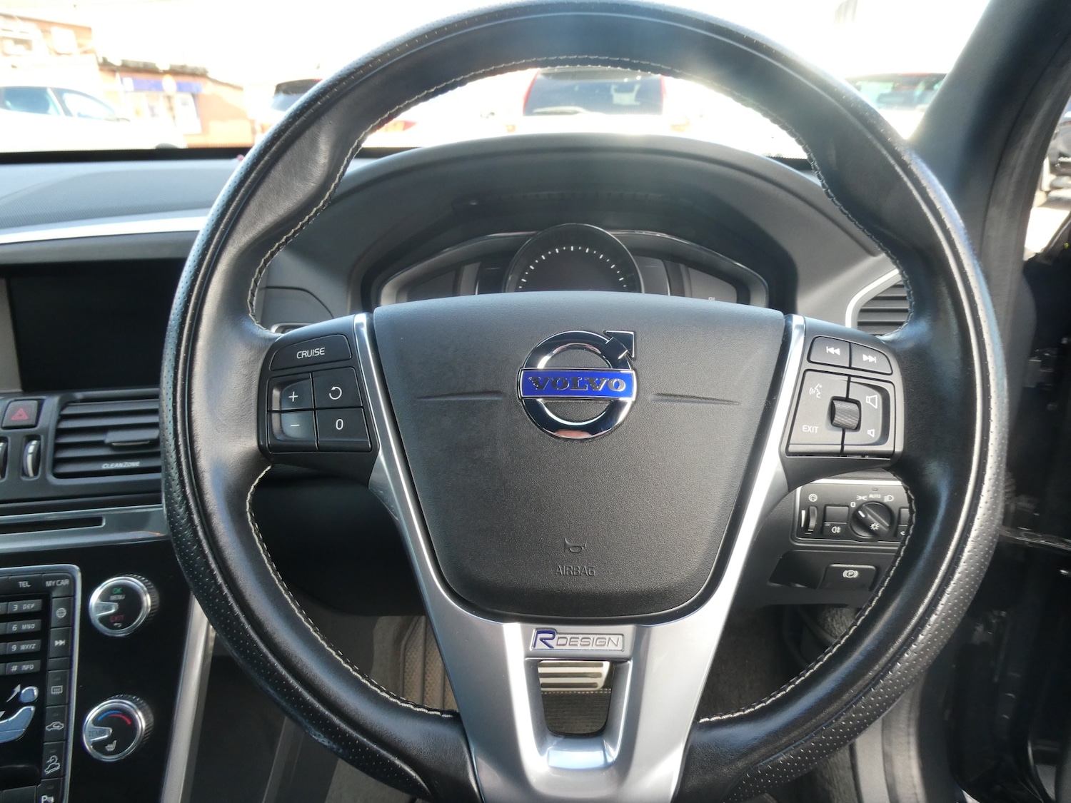 Used Volvo XC60 2016 for sale - 76603001: Photo 6