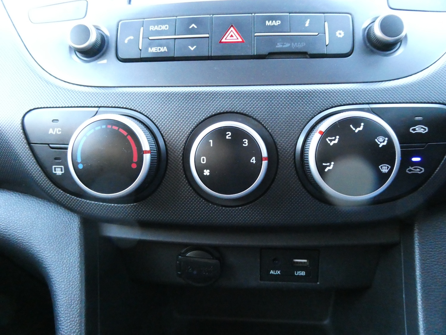 Used Hyundai i10 2018 for sale - 77223090: Photo 13