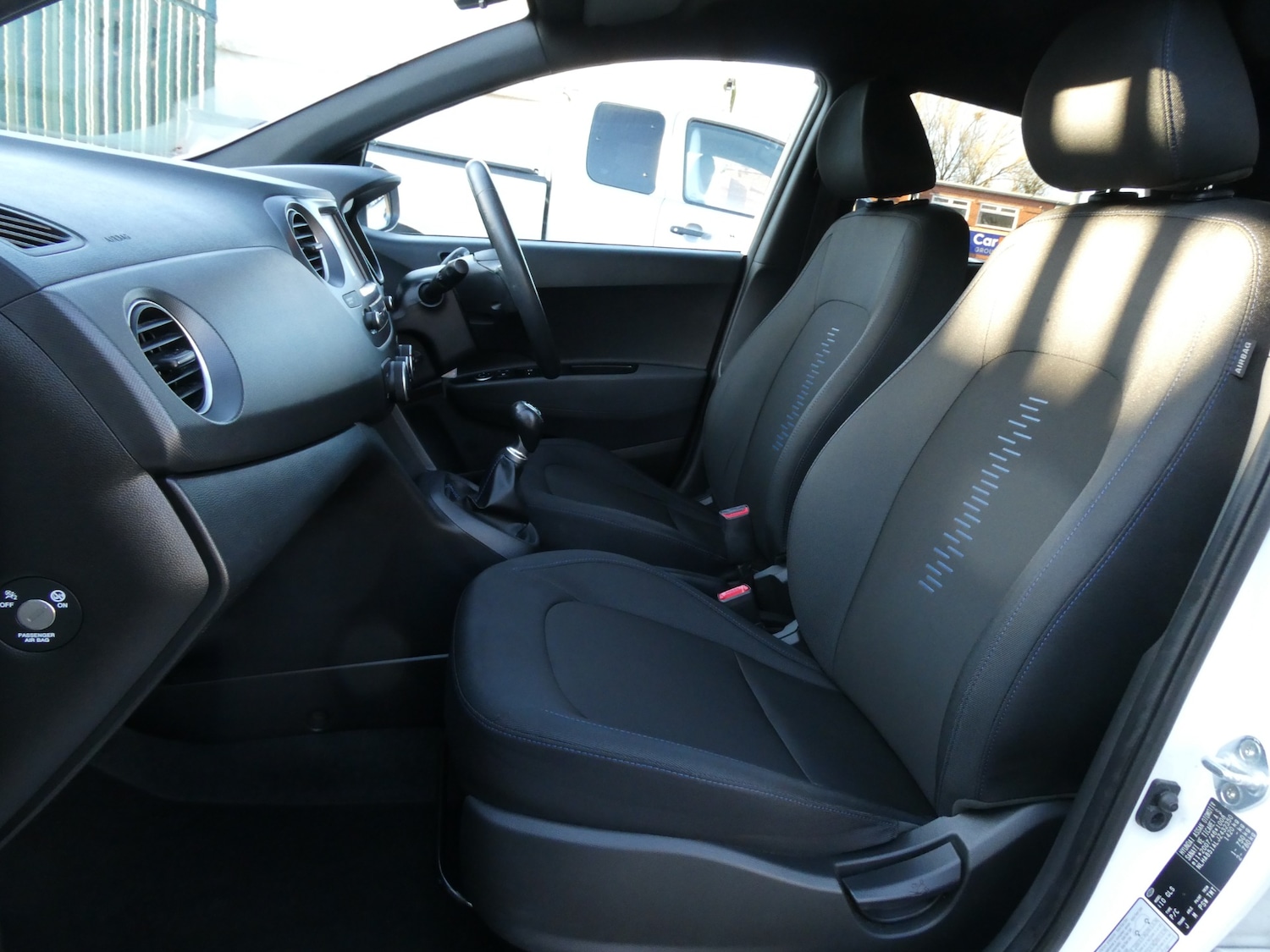 Used Hyundai i10 2018 for sale - 77223090: Photo 16