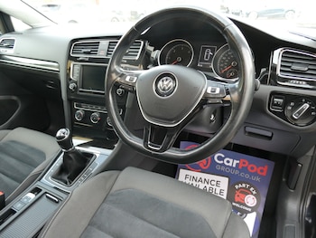 Used Volkswagen Golf 2016 for sale - 79479060: Photo