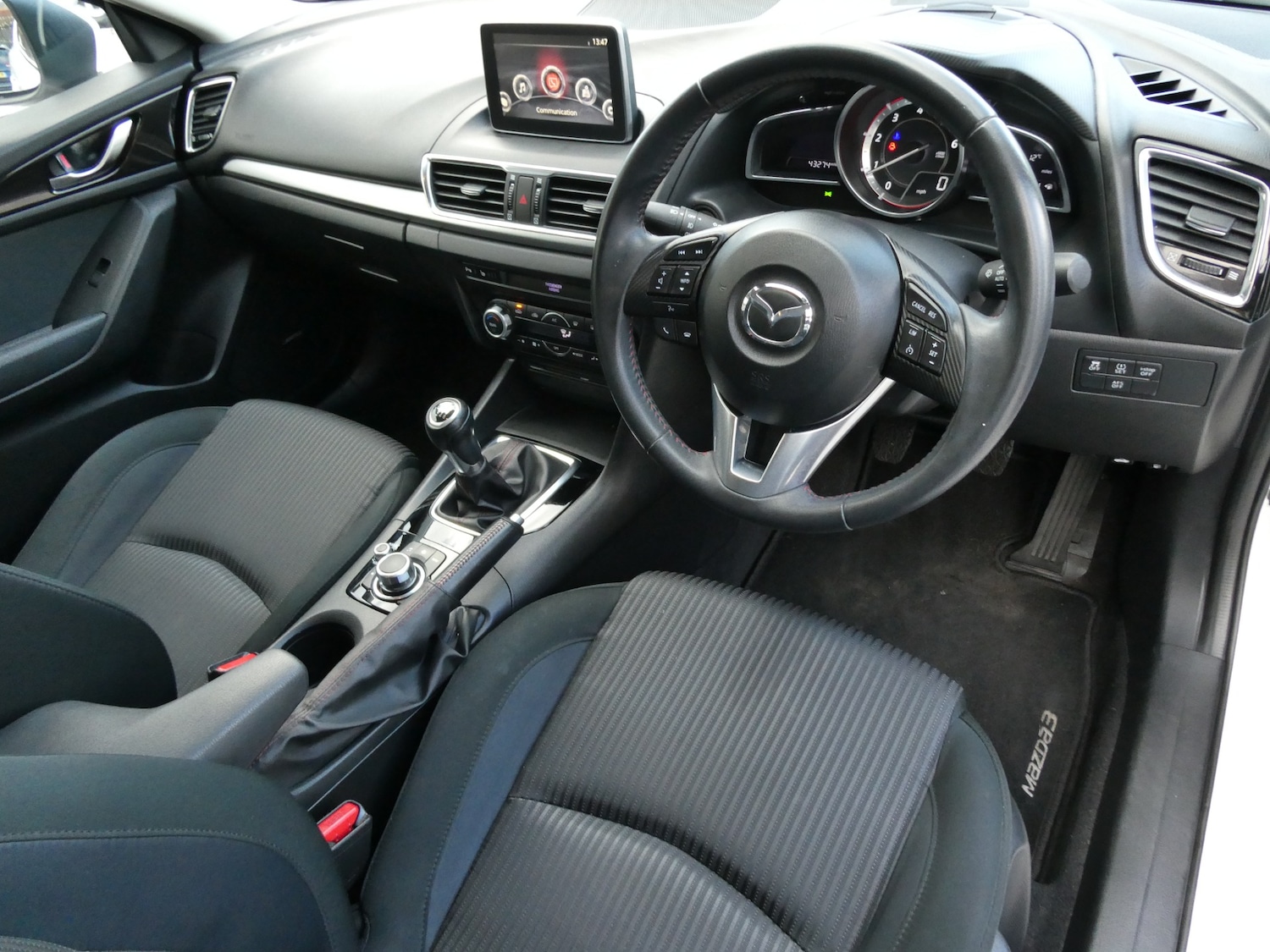 Used Mazda Mazda3 2015 for sale - 76518472: Photo 3