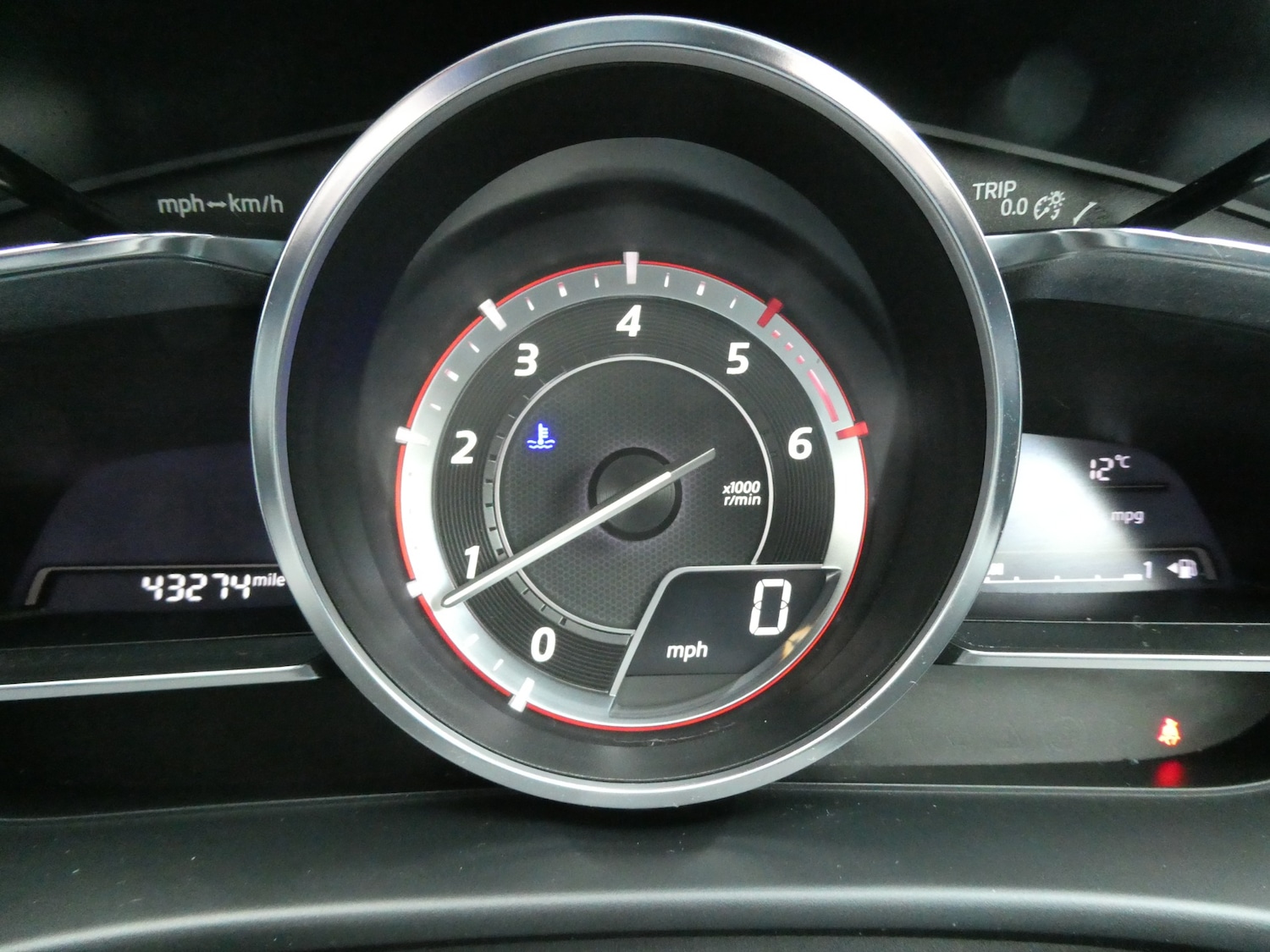 Used Mazda Mazda3 2015 for sale - 76518472: Photo 8