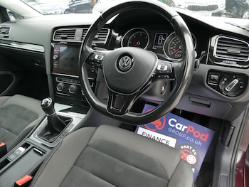 Used Volkswagen Golf 2017 for sale - 79459206: Photo