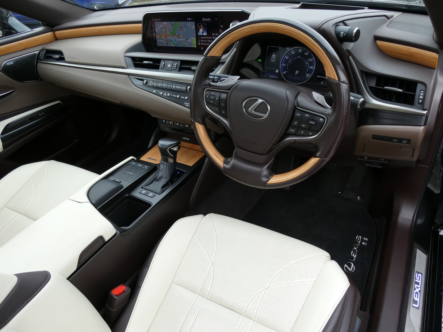Used Lexus ES 2019 for sale - 77630048: Photo 3