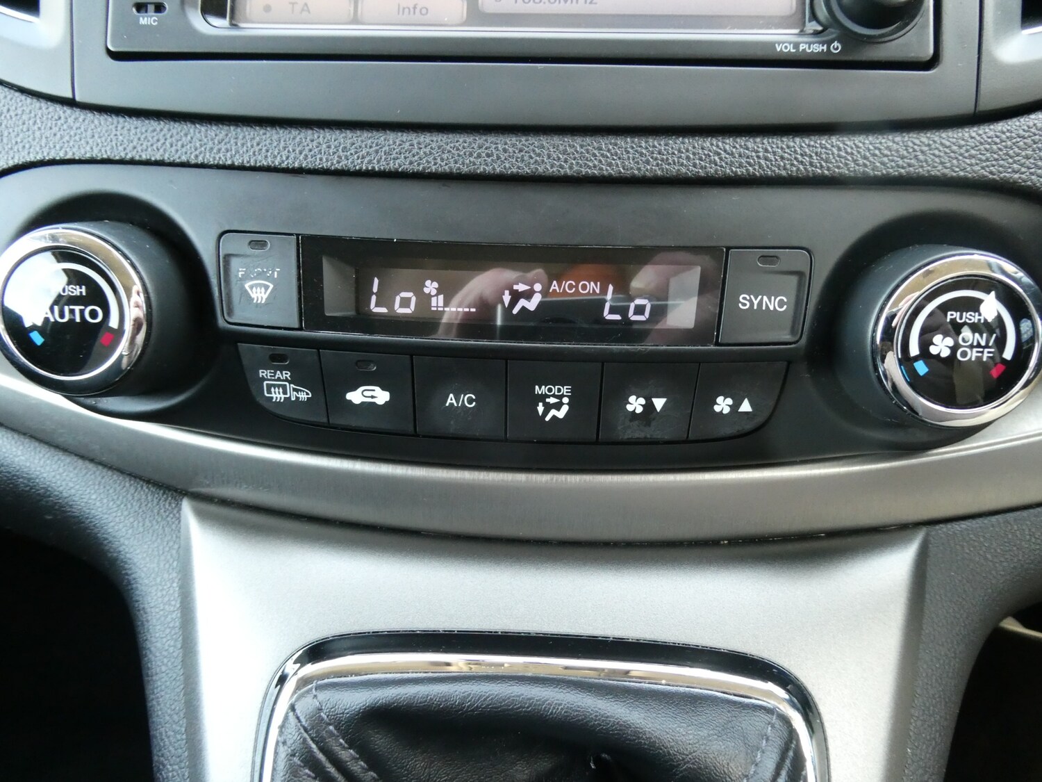 Used Honda CR-V 2015 for sale - 77934112: Photo 13