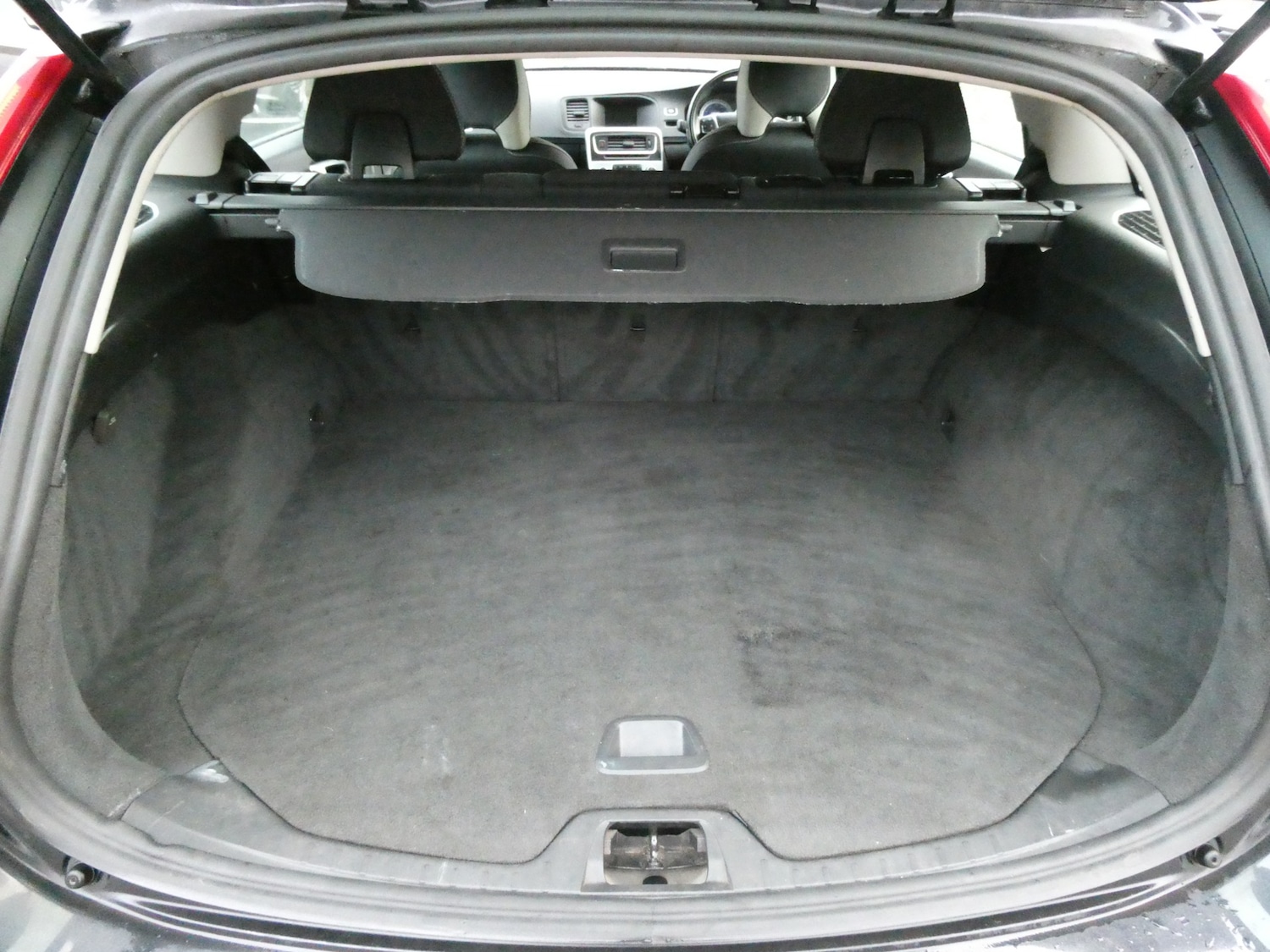 Used Volvo V60 2012 for sale - 76844893: Photo 19