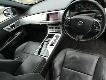 Used Jaguar XF 2015 for sale - 79748118: Photo