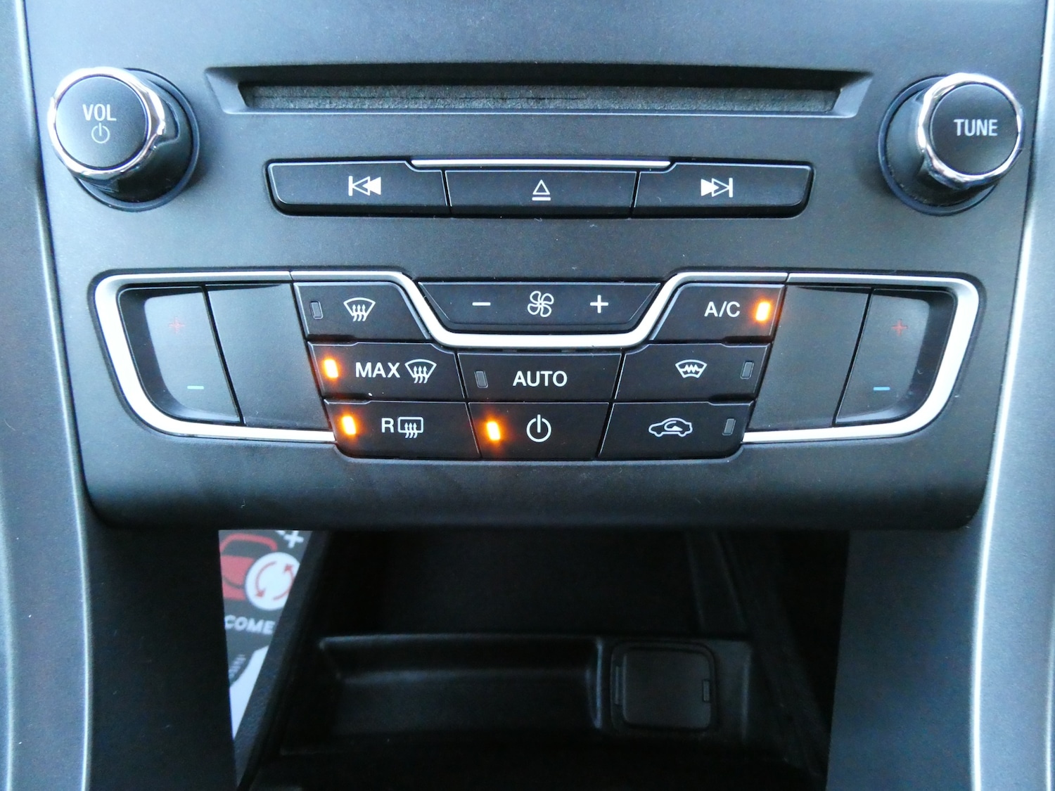 Used Ford Mondeo 2016 for sale - 76696232: Photo 13