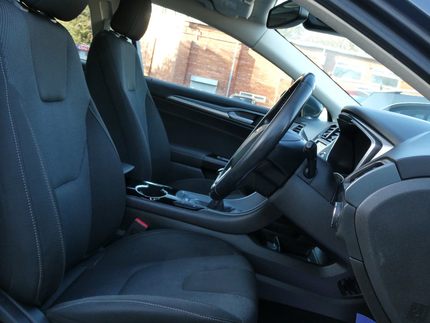 Used Ford Mondeo 2016 for sale - 76696232: Photo 5