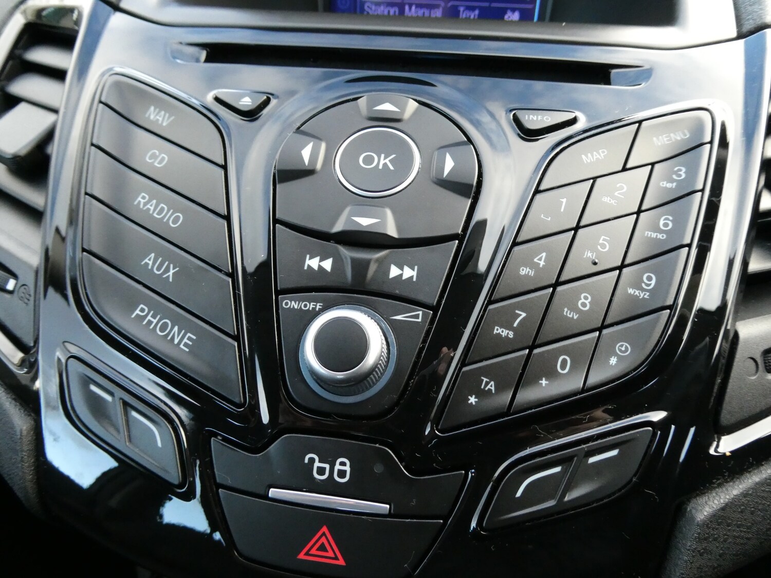 Used Ford Fiesta 2016 for sale - 76684435: Photo 13