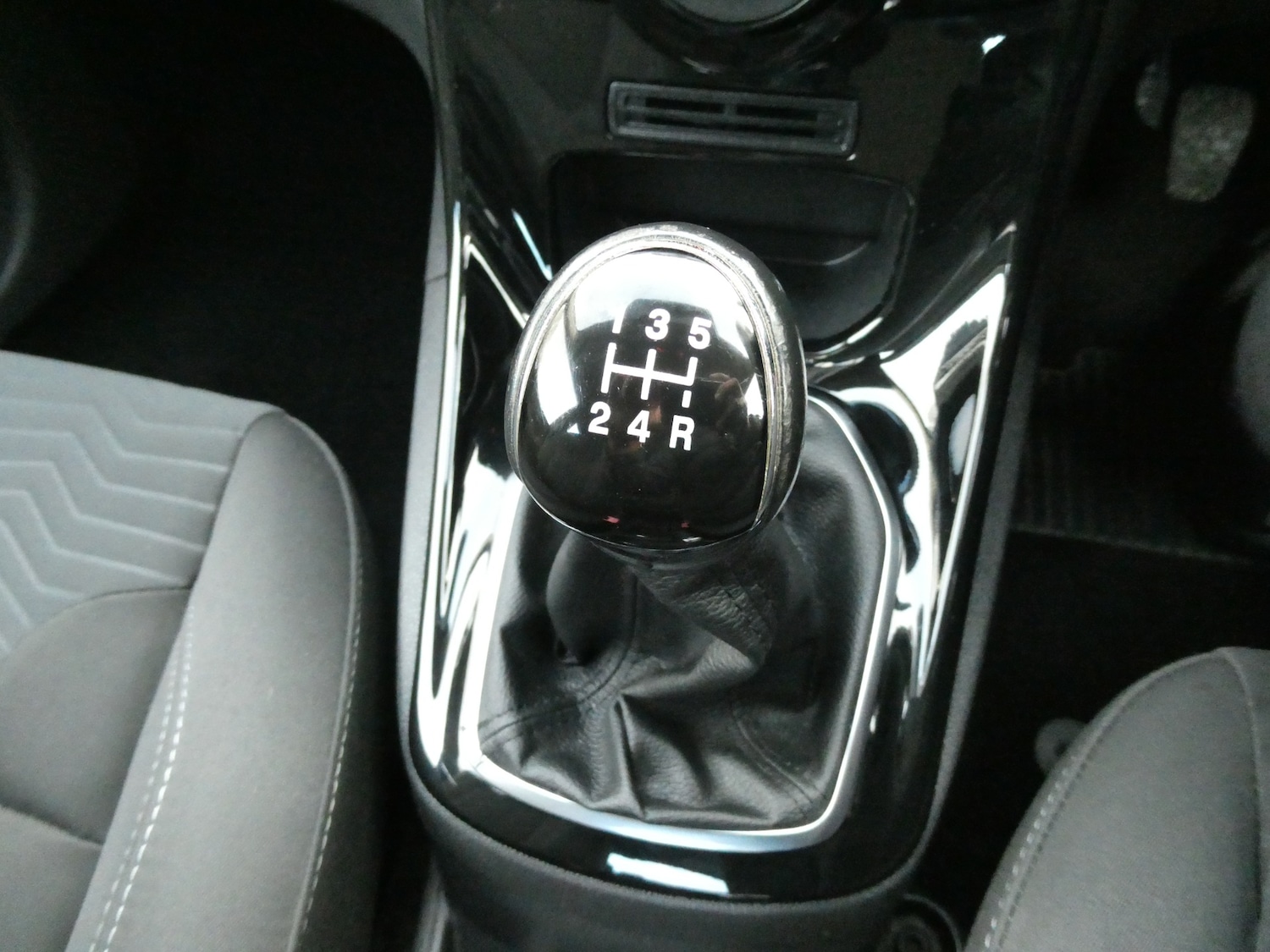 Used Ford Fiesta 2016 for sale - 76684435: Photo 7