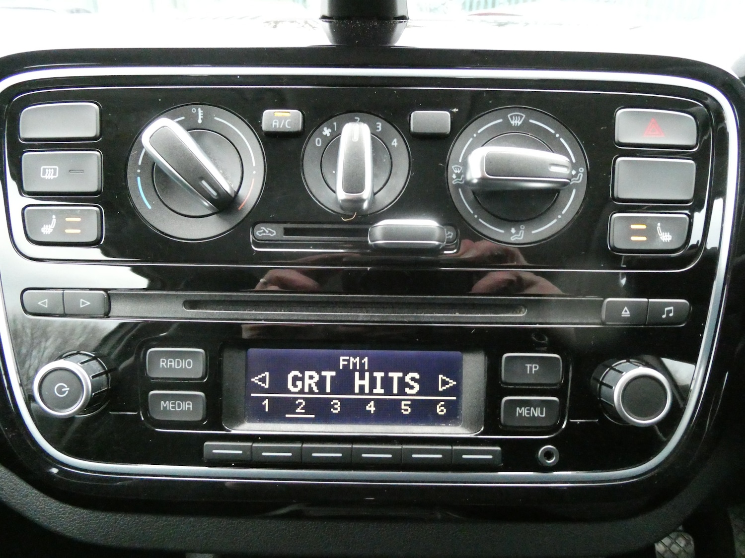 Used Volkswagen up! 2016 for sale - 77061554: Photo 12