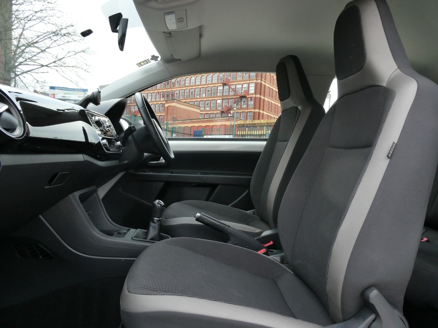 Used Volkswagen up! 2016 for sale - 77061554: Photo 15