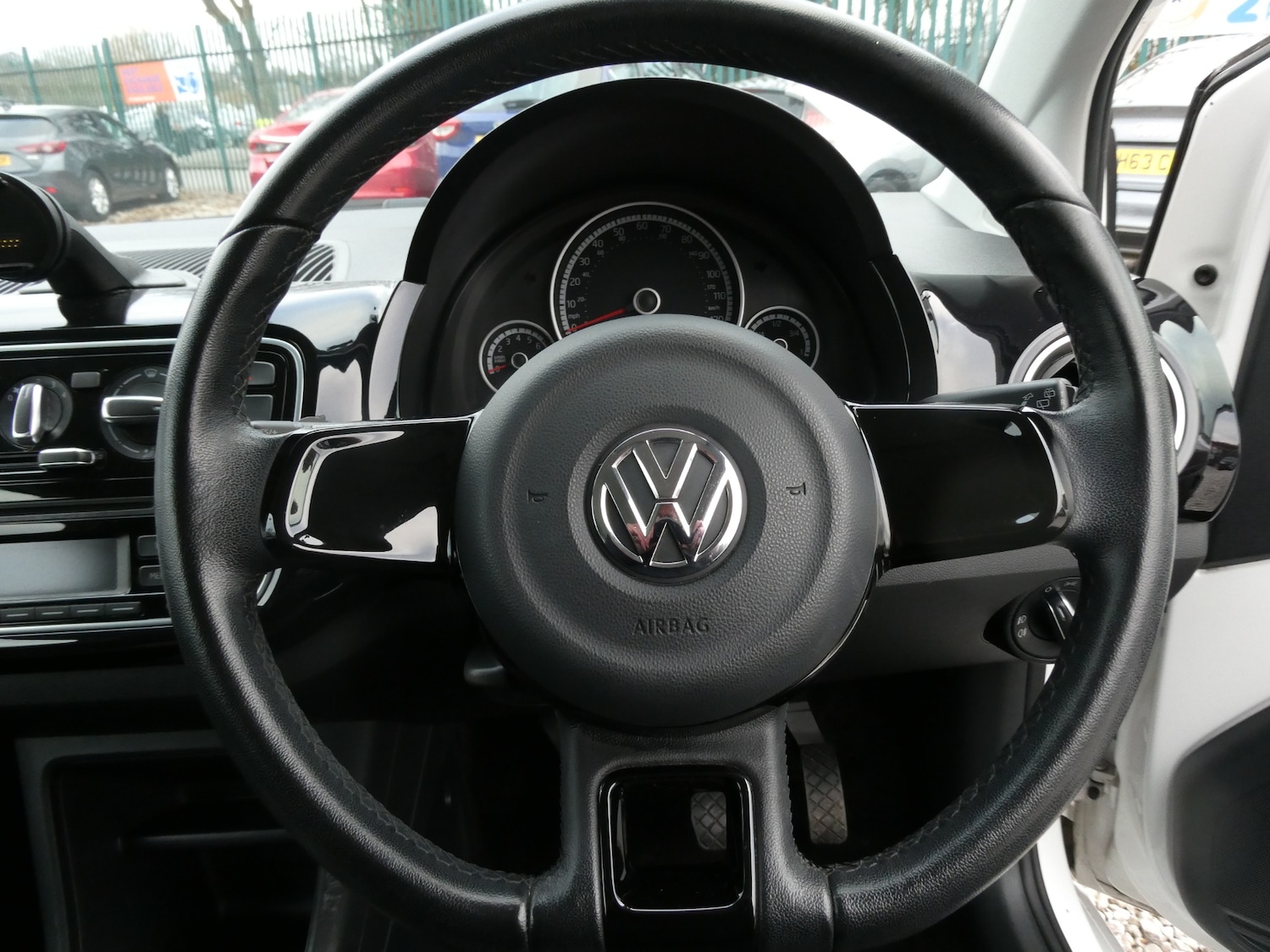 Used Volkswagen up! 2016 for sale - 77061554: Photo 6