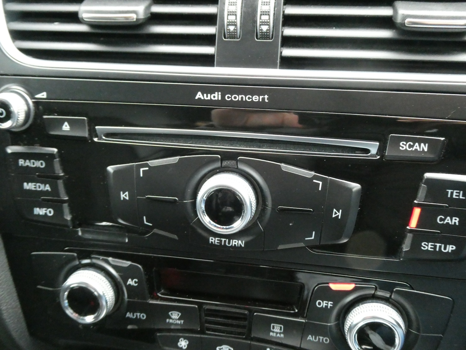 Used Audi A4 2014 for sale - 77461984: Photo 13