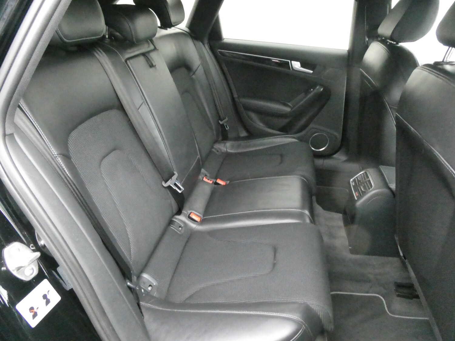 Used Audi A4 2014 for sale - 77461984: Photo 21