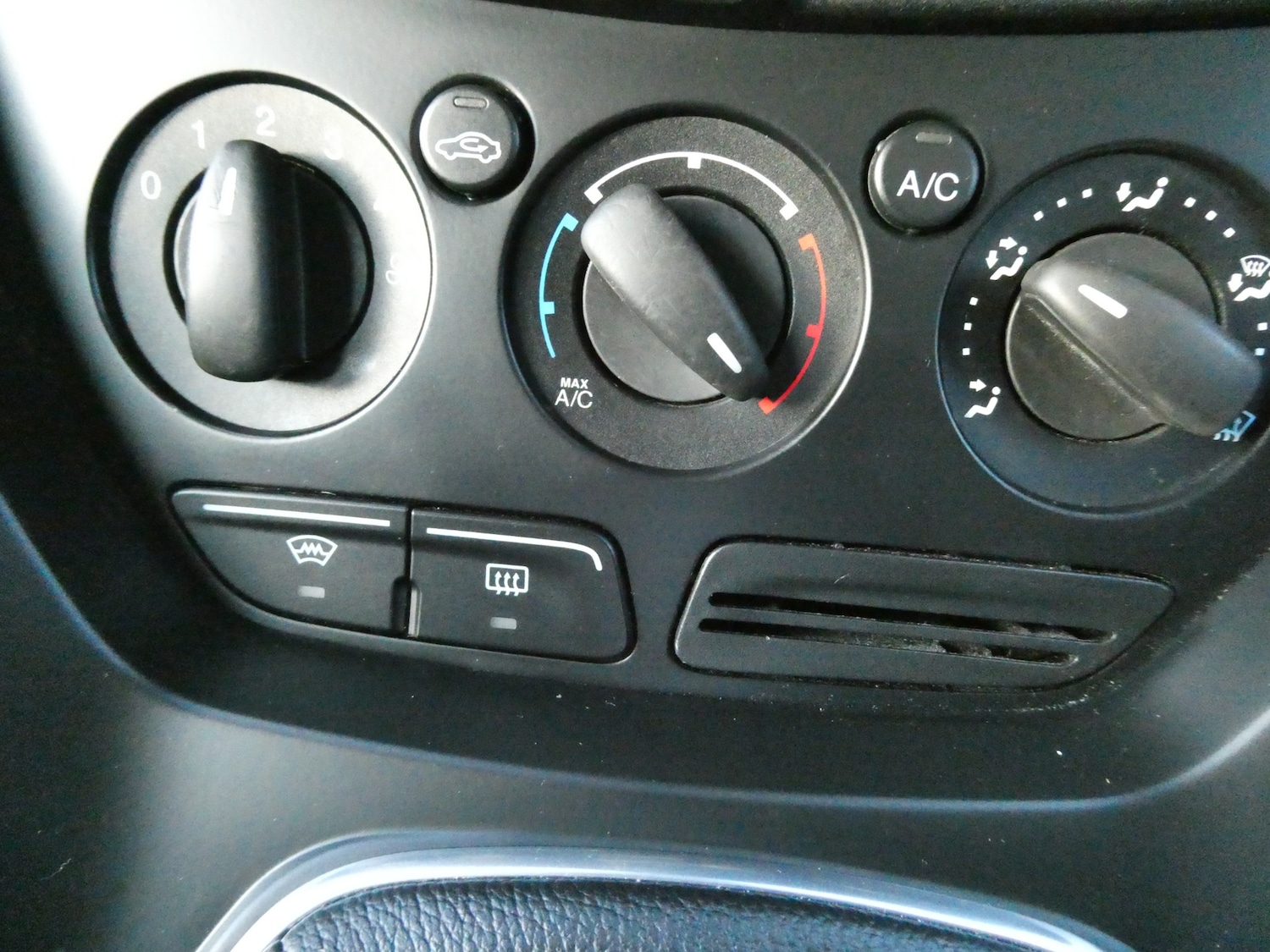 Used Ford C-Max 2013 for sale - 77127378: Photo 15