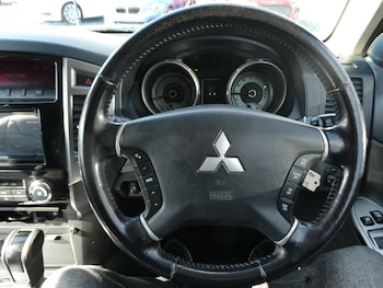 Used Mitsubishi Shogun 2014 for sale - 78162238: Photo