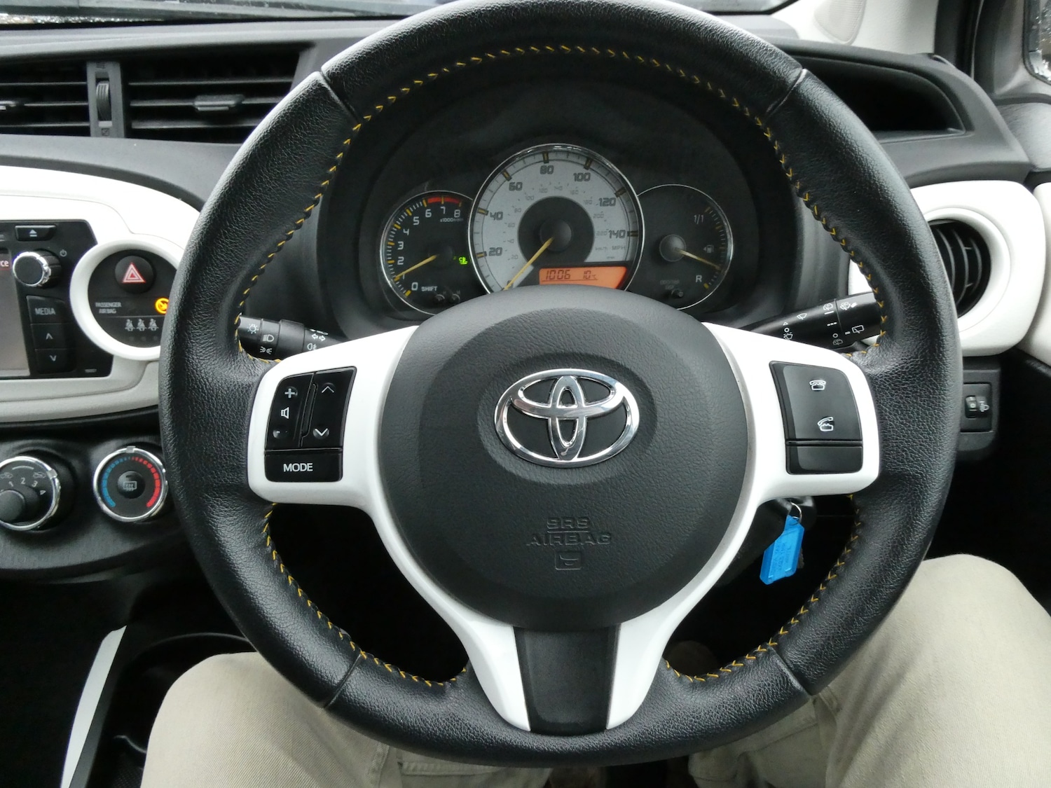 Used Toyota Yaris 2013 for sale - 76541930: Photo 6